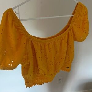Hollister Yellow puff sleeve top, women’s size L